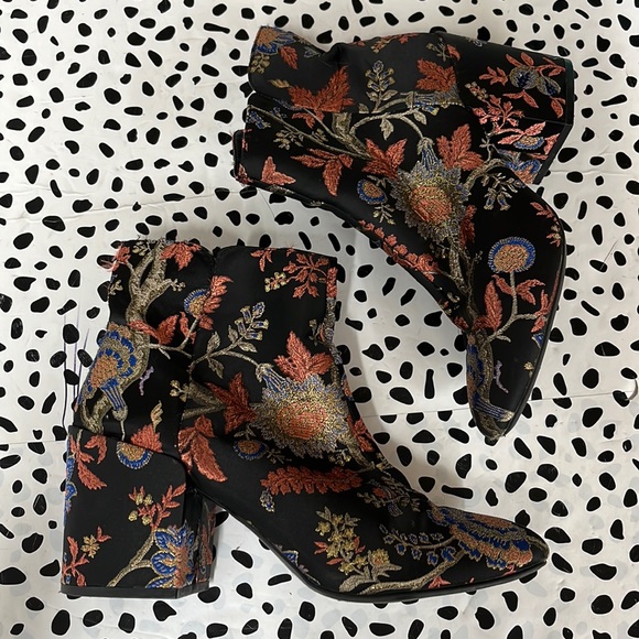 Aldo Shoes - Aldo Embroidered Black Booties
